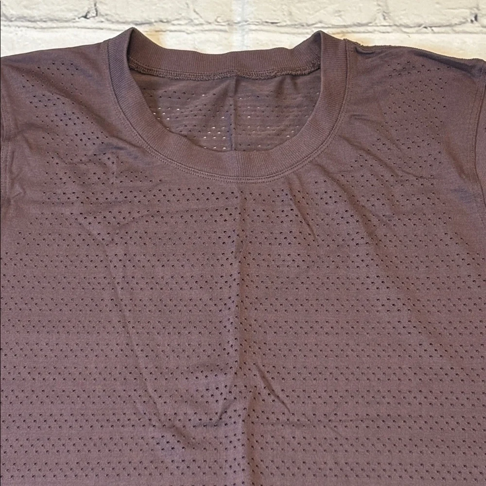 Lululemon Breeze By Long Sleeve Squad